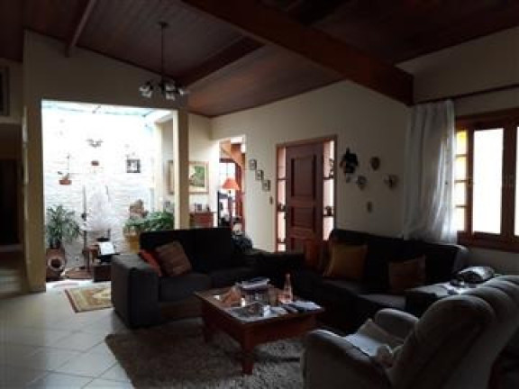 Imagem Casa com 3 Quartos à Venda, 450 m² em Vila Dom Pedro - Atibaia