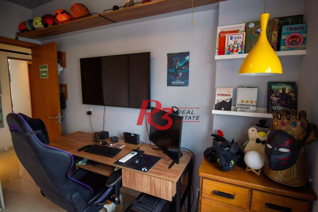Imagem Apartamento com 4 Quartos à Venda, 192 m² em Gonzaga - Santos