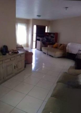 Terreno à Venda, 170 m² em Guaíra - Curitiba