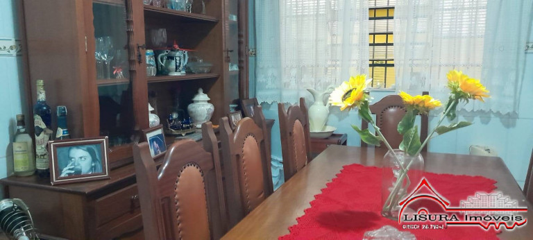 Imagem Casa com 2 Quartos à Venda, 117 m² em Centro - Jacareí