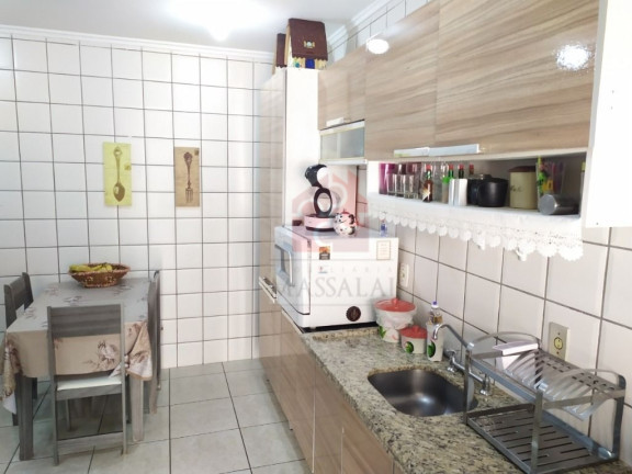 Imagem Casa com 3 Quartos à Venda, 196 m² em Vila Assunção - Porto Alegre Imagem Casa com 3 Quartos à Venda, 196 m² em Vila Assunção - Porto Alegre