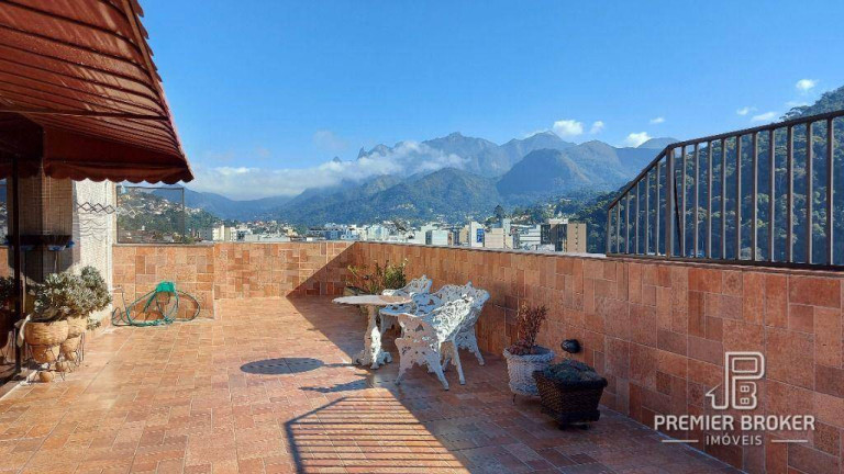 Cobertura com 2 Quartos à Venda, 156 m² em Várzea - Teresópolis
