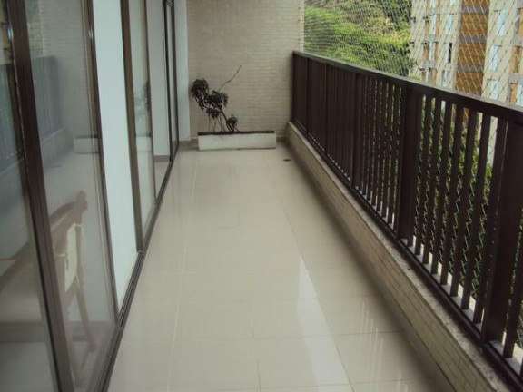 Imagem Apartamento com 4 Quartos à Venda, 240 m² em Pitangueiras - Guarujá