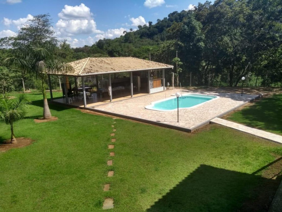Chácara com 6 Quartos à Venda, 550 m² em Bairro Sapucaí - Jacutinga