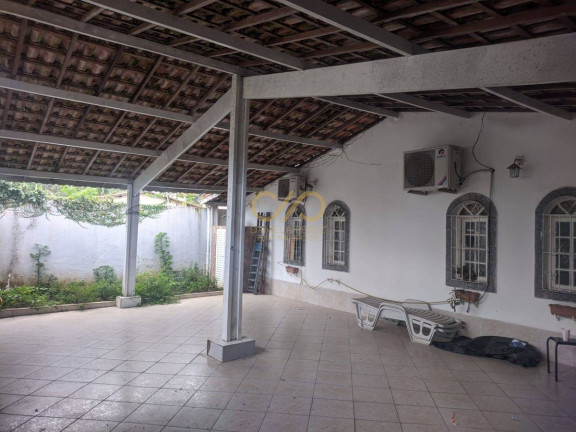 Imagem Casa com 3 Quartos à Venda, 176 m² em Canto Do Forte - Praia Grande Imagem Casa com 3 Quartos à Venda, 176 m² em Canto Do Forte - Praia Grande