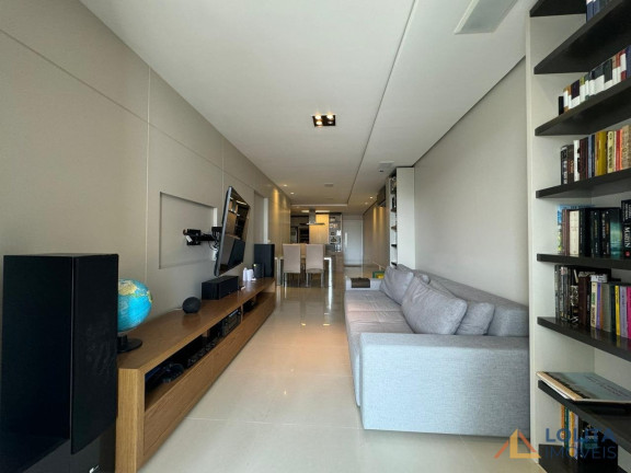 Imagem Apartamento com 3 Quartos à Venda, 117 m² em Centro - Florianópolis Imagem Apartamento com 3 Quartos à Venda, 117 m² em Centro - Florianópolis
