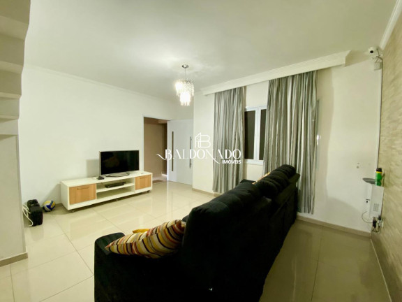 Imagem Casa com 3 Quartos à Venda, 144 m² em Centro - Extrema Imagem Casa com 3 Quartos à Venda, 144 m² em Centro - Extrema