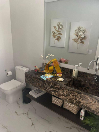 Imagem Casa com 4 Quartos à Venda, 330 m² em Alphaville - Santana De Parnaíba Imagem Casa com 4 Quartos à Venda, 330 m² em Alphaville - Santana De Parnaíba