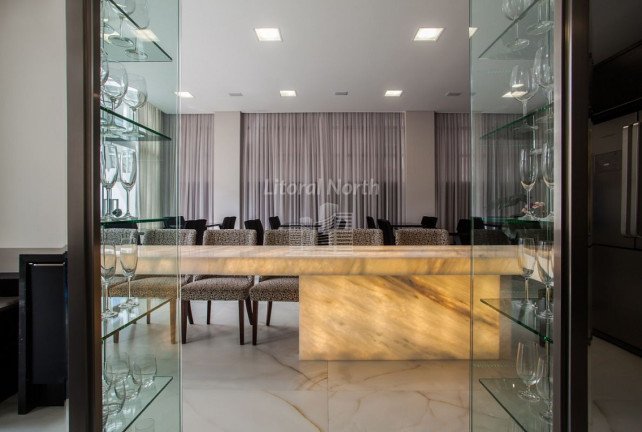 Imagem Apartamento com 4 Quartos à Venda, 353 m² em Centro - Balneário Camboriú
