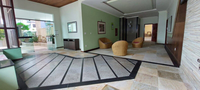 Imagem Apartamento com 4 Quartos à Venda, 142 m² em Algodoal - Cabo Frio