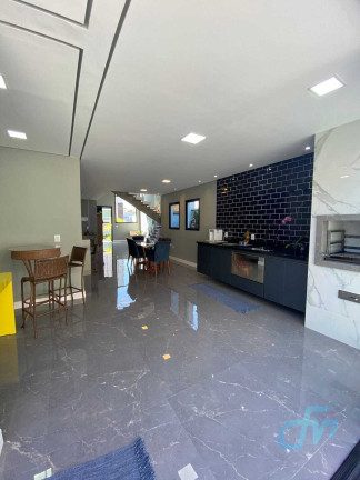 Imagem Sobrado com 3 Quartos à Venda, 240 m² em Vila Oliveira - Mogi Das Cruzes Imagem Sobrado com 3 Quartos à Venda, 240 m² em Vila Oliveira - Mogi Das Cruzes