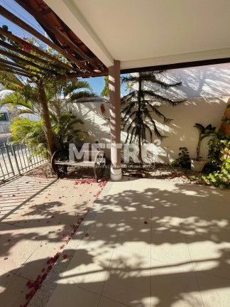 Casa com 2 Quartos para Alugar, 130 m² em Cidade Universitária - Petrolina