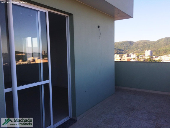 Imagem Cobertura com 3 Quartos à Venda, 190 m² em Centro - Santa Maria