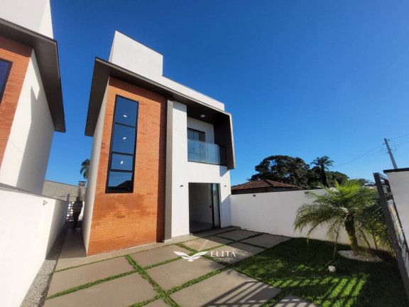 Imagem Sobrado com 3 Quartos à Venda, 79 m² em Centro - Barra Velha