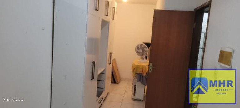 Imagem Casa com 4 Quartos à Venda, 220 m² em Barcelona - Serra