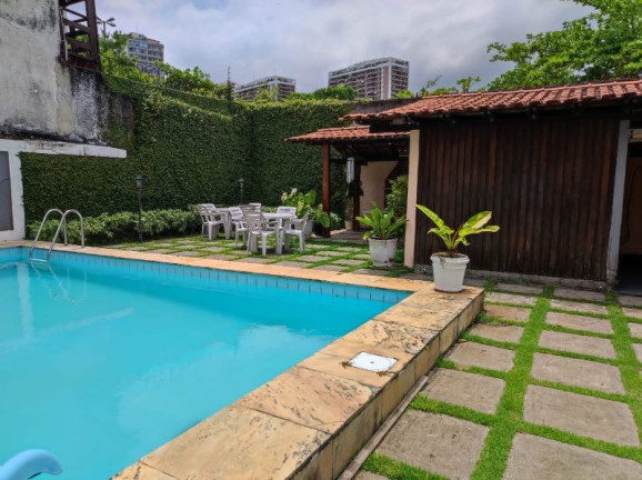 Imagem Casa com 5 Quartos à Venda, 600 m² em Barra Da Tijuca - Rio De Janeiro Imagem Casa com 5 Quartos à Venda, 600 m² em Barra Da Tijuca - Rio De Janeiro