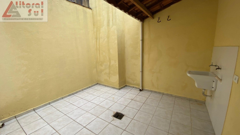 Imagem Sobrado com 2 Quartos à Venda, 86 m² em Canto Do Forte - Praia Grande Imagem Sobrado com 2 Quartos à Venda, 86 m² em Canto Do Forte - Praia Grande