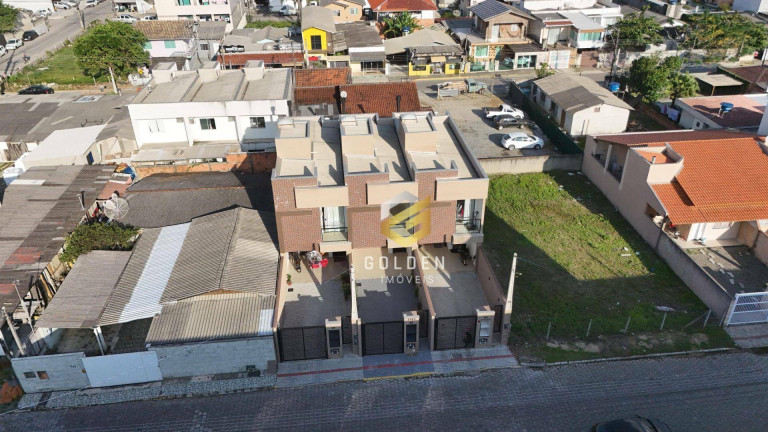 Sobrado com 2 Quartos à Venda, 110 m² em Morretes - Itapema