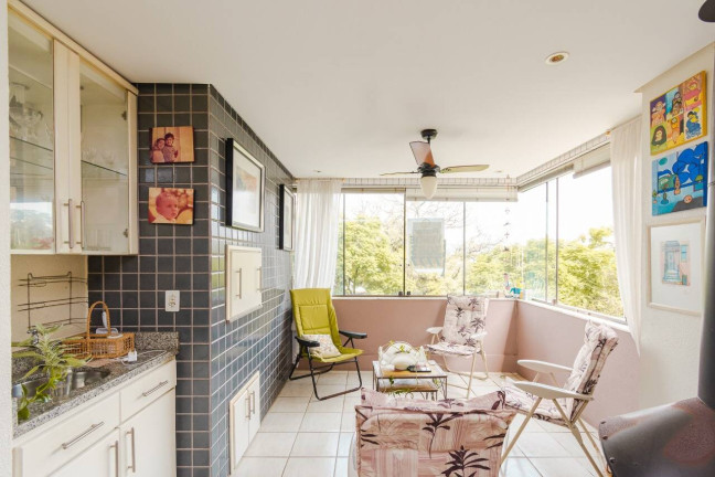 Apartamento com 3 Quartos à Venda, 94 m² em Petrópolis - Porto Alegre