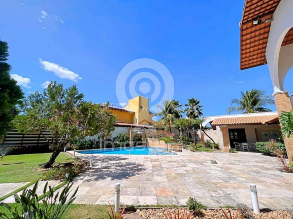 Casa com 4 Quartos à Venda,  em Engenheiro Luciano Cavalcante - Fortaleza