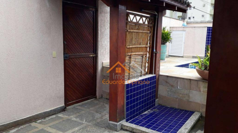 Imagem Casa com 4 Quartos à Venda, 199 m² em Prainha - Caraguatatuba