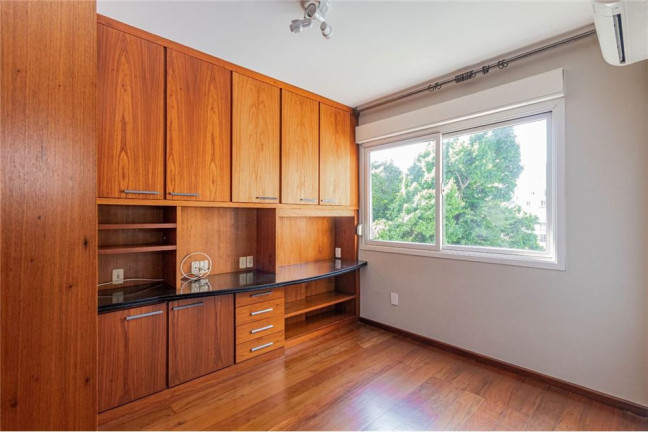 Imagem Apartamento com 2 Quartos à Venda, 87 m² em Centro Histórico - Porto Alegre