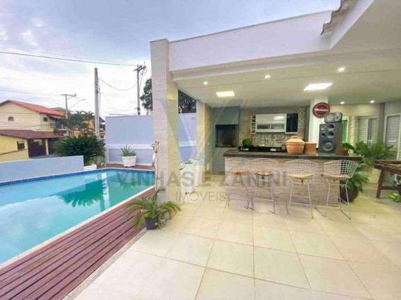 Casa com 4 Quartos à Venda,  em Balneario - São Pedro Da Aldeia