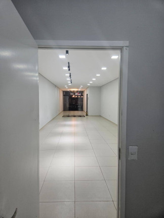 Imagem Imóvel à Venda, 1.300.000 m² em São Paulo - Jundiaí Imagem Imóvel à Venda, 1.300.000 m² em São Paulo - Jundiaí