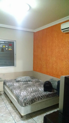 Imagem Casa com 3 Quartos à Venda, em Abraão - Florianópolis Imagem Casa com 3 Quartos à Venda, em Abraão - Florianópolis