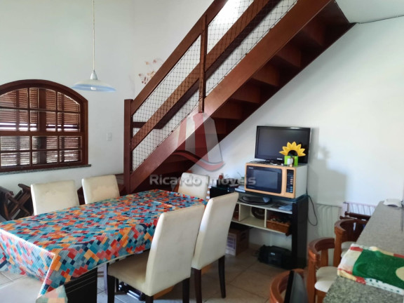 Imagem Imóvel com 4 Quartos à Venda, 120 m²