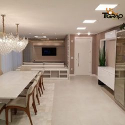 Imagem Apartamento com 4 Quartos à Venda, 820 m² em Meia Praia - Itapema