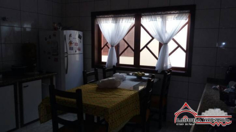 Imagem Casa com 4 Quartos à Venda, 338 m² em Jardim Santa Maria - Jacareí Imagem Casa com 4 Quartos à Venda, 338 m² em Jardim Santa Maria - Jacareí