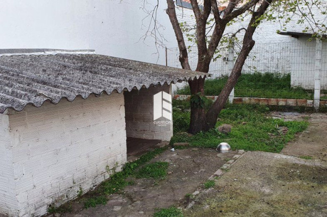 Imagem Casa com 3 Quartos à Venda, 896 m² em Nossa Senhora De Lourdes - Santa Maria Imagem Casa com 3 Quartos à Venda, 896 m² em Nossa Senhora De Lourdes - Santa Maria