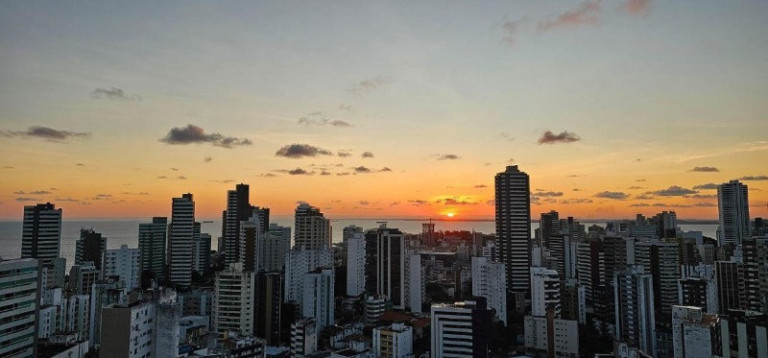Imagem Imóvel com 4 Quartos à Venda, 162 m² em Jardim Apipema - Salvador