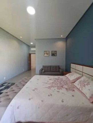 Imagem Casa com 5 Quartos à Venda, 700 m² em Parque A Equitativa - Duque De Caxias