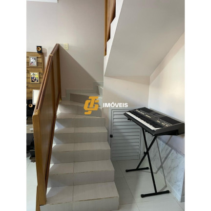 Imagem Sobrado com 2 Quartos à Venda, 70 m² em Santa Regina  - Camboriú