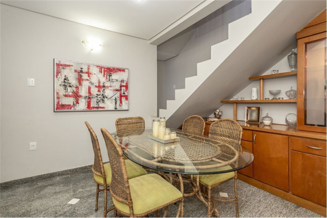 Imagem Casa com 4 Quartos à Venda,  em Três Figueiras - Porto Alegre