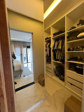 Imagem Casa com 3 Quartos à Venda, 240 m² em São João Do Rio Vermelho - Florianópolis