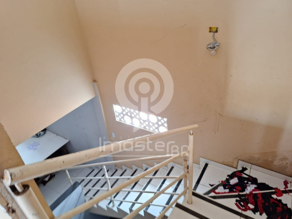 Imagem Casa com 5 Quartos à Venda,  em Acaracuzinho - Maracanaú