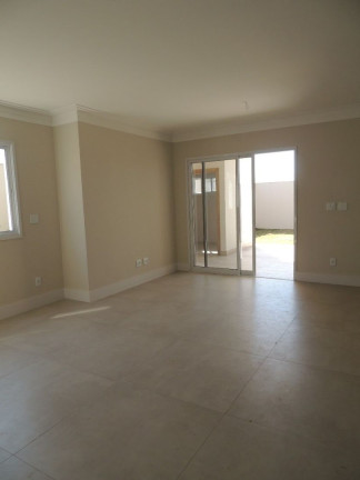 Imagem Casa com 3 Quartos à Venda, 256 m² em Village Mantiqueira - Guaratinguetá Imagem Casa com 3 Quartos à Venda, 256 m² em Village Mantiqueira - Guaratinguetá