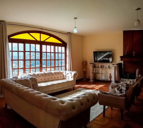 Imagem Casa com 5 Quartos à Venda, 200 m² em Panorama - Teresópolis Imagem Casa com 5 Quartos à Venda, 200 m² em Panorama - Teresópolis