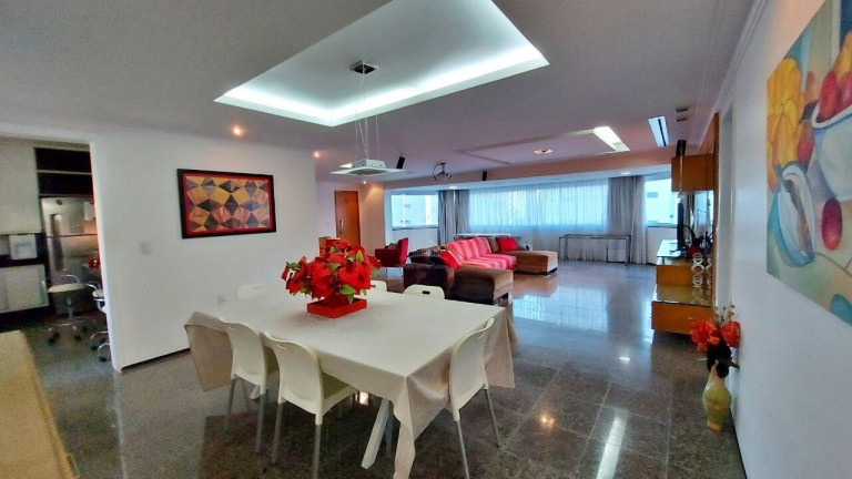 Imagem Apartamento com 3 Quartos à Venda, 204 m² em Aldeota - Fortaleza Imagem Apartamento com 3 Quartos à Venda, 204 m² em Aldeota - Fortaleza