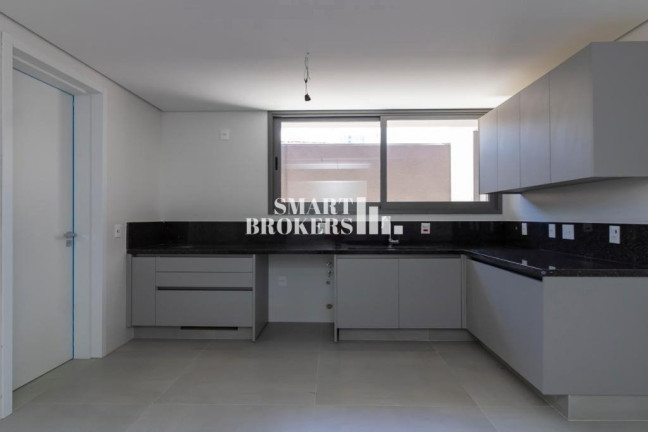 Imagem Sobrado com 4 Quartos para Alugar, 581 m² em Alto De Pinheiros - São Paulo