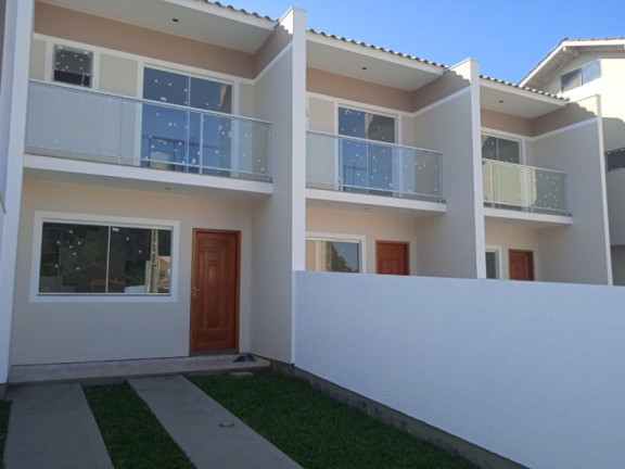 Sobrado com 2 Quartos à Venda, 82 m² em Sertão Do Maruim - São José