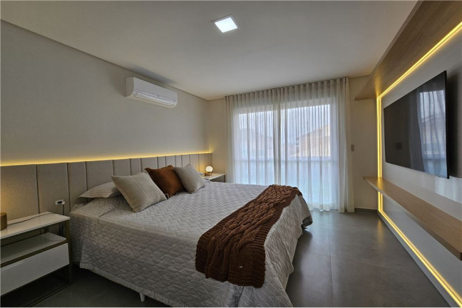Imagem Casa com 4 Quartos à Venda,  em São João Do Rio Vermelho - Florianópolis