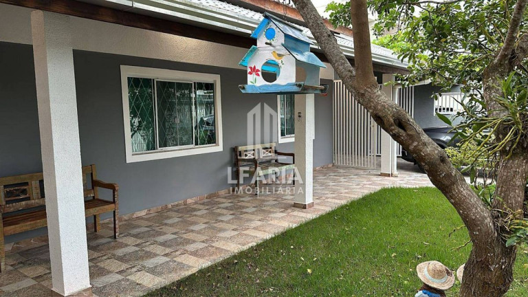 Imagem Casa com 3 Quartos para Temporada, 202 m² em Paese - Itapoá Imagem Casa com 3 Quartos para Temporada, 202 m² em Paese - Itapoá