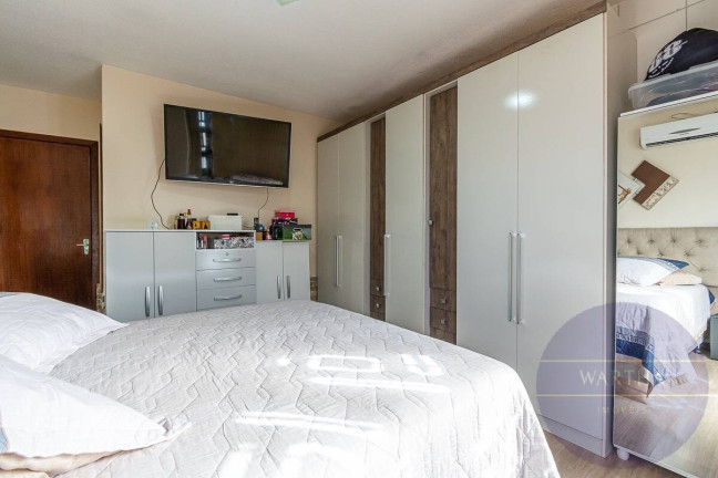 Imagem Casa com 4 Quartos à Venda, em Vila Imbuí - Cachoeirinha Imagem Casa com 4 Quartos à Venda, em Vila Imbuí - Cachoeirinha