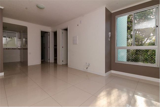 Imagem Imóvel com 2 Quartos à Venda, em Vila Nova - Porto Alegre Imagem Imóvel com 2 Quartos à Venda, em Vila Nova - Porto Alegre