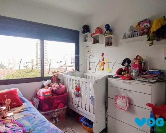Imagem Imóvel com 2 Quartos à Venda, 68 m² em Menino Deus - Porto Alegre Imagem Imóvel com 2 Quartos à Venda, 68 m² em Menino Deus - Porto Alegre