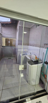 Imagem Casa com 2 Quartos à Venda, 125 m²